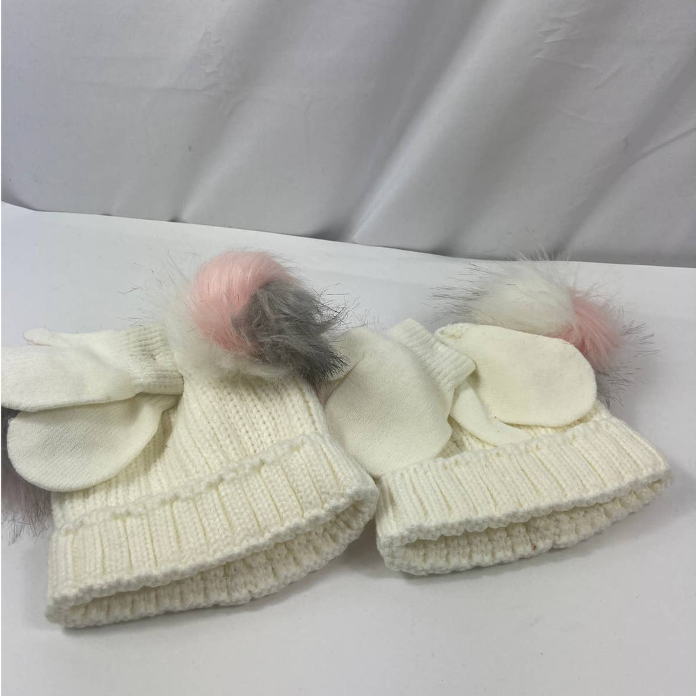 NWT Curls & Pearls Couture Toddler Beanie and mitten set of 2